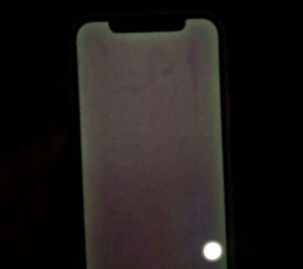 莱芜苹果手机维修分享苹果客服回应 iPhone 12 屏幕“发绿”问题 